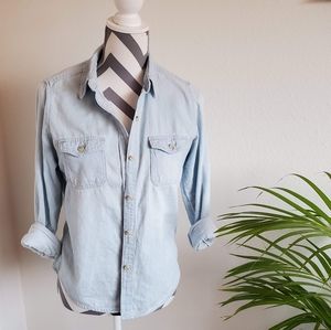 DENIM BUTTON UP